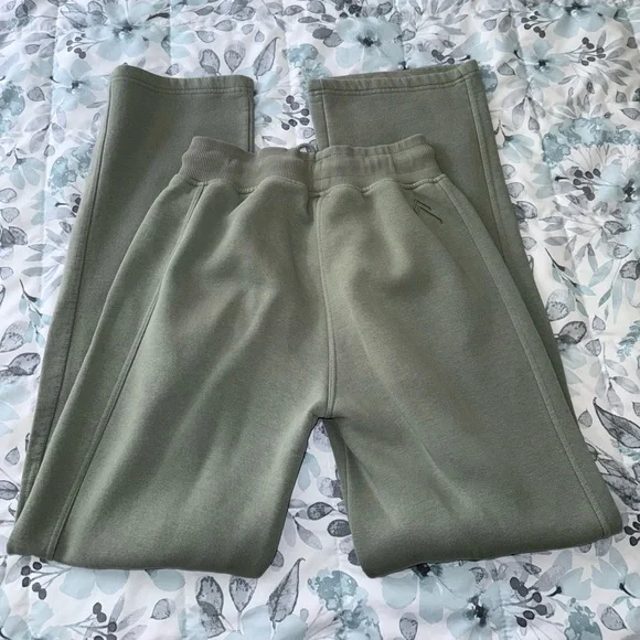 Oner Active Classic Lounge Straight Leg Sweatpants - Picture 5 of 8